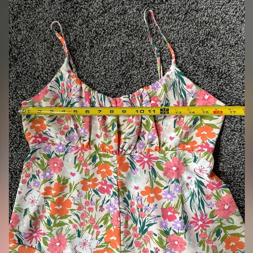 Womens floral romper, NEW - Picture 6 of 9